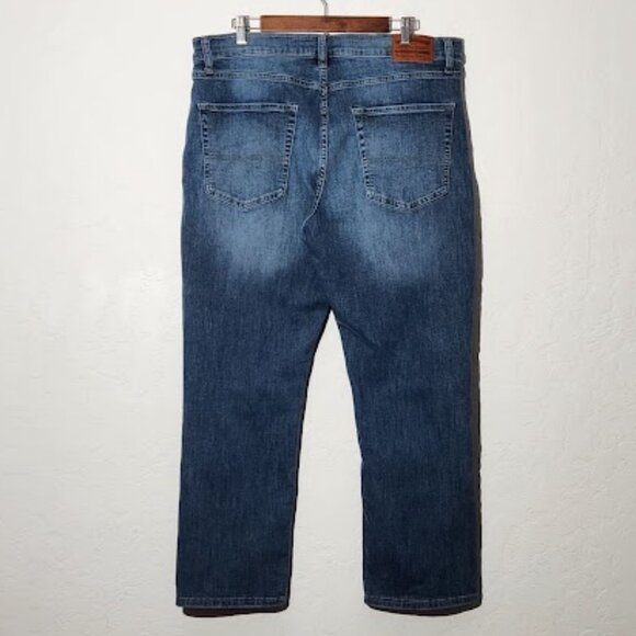 Lucky Brand Men's 223 Straight Jeans in size 36 - Picture 3 of 5